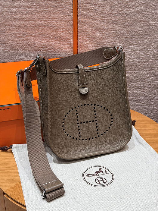 에르메스 에블린 23 올수공 (컬러 에토프)