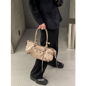 발렌시아가 르 시티 백 이스트 웨스트